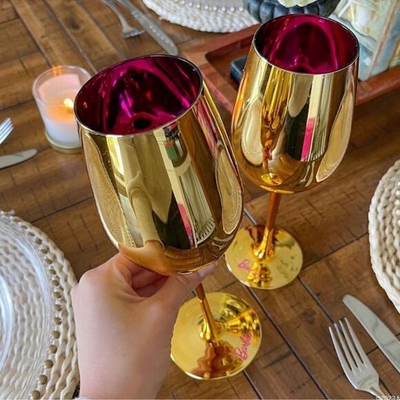 BARBIE DREAMHOUSE GOLD WINE GLASSES - Picture 2 of 11